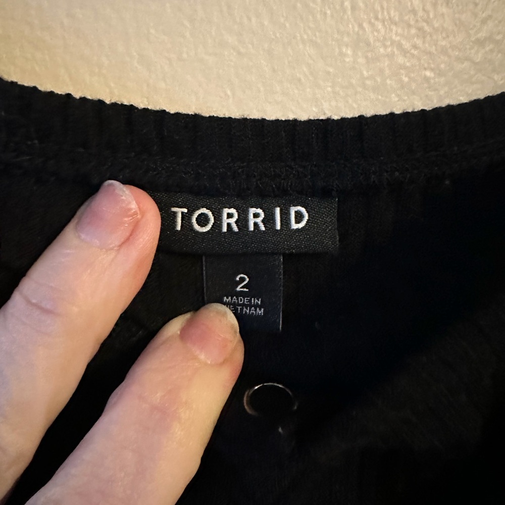 Black Ribbed Off-Shoulder Top - Picture 2 of 4
